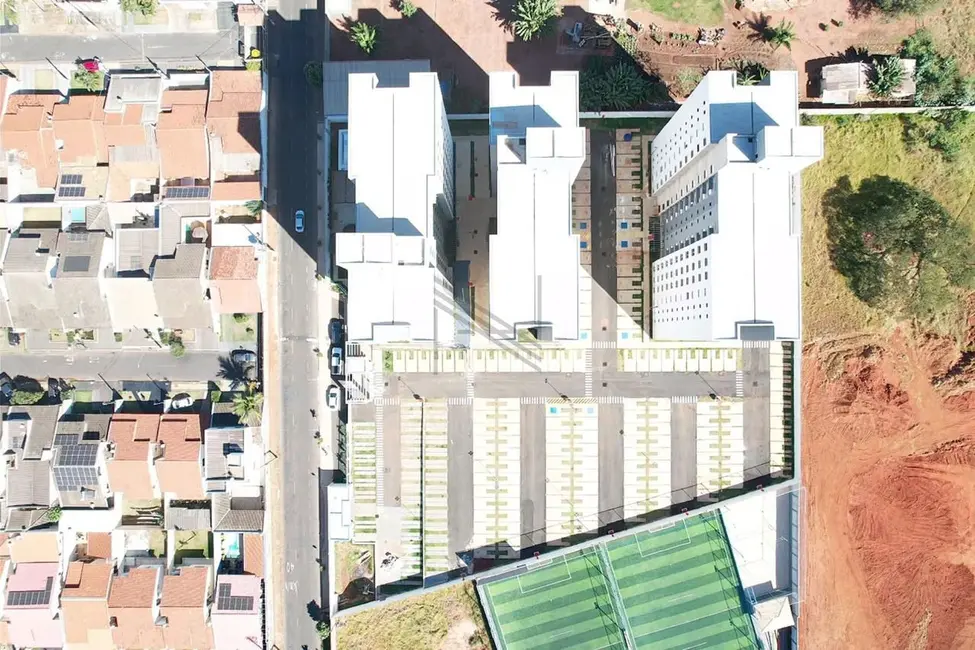 Foto 5 de Apartamento com 2 quartos à venda, 57m2 em Jardim Holanda, Uberlandia - MG