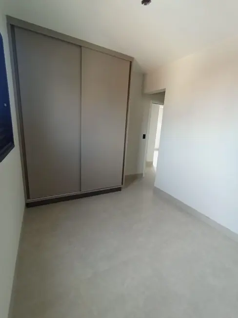 Foto 2 de Apartamento com 2 quartos à venda, 64m2 em Santa Mônica, Uberlandia - MG