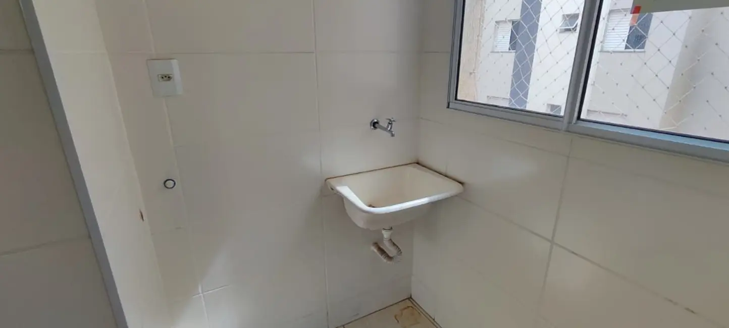 Apartamento com 2 quartos para alugar, 51m2 em Laranjeiras, Uberlandia - MG - imagem 4 Foto 4 de Apartamento com 2 quartos para alugar, 51m2 em Laranjeiras, Uberlandia - MG