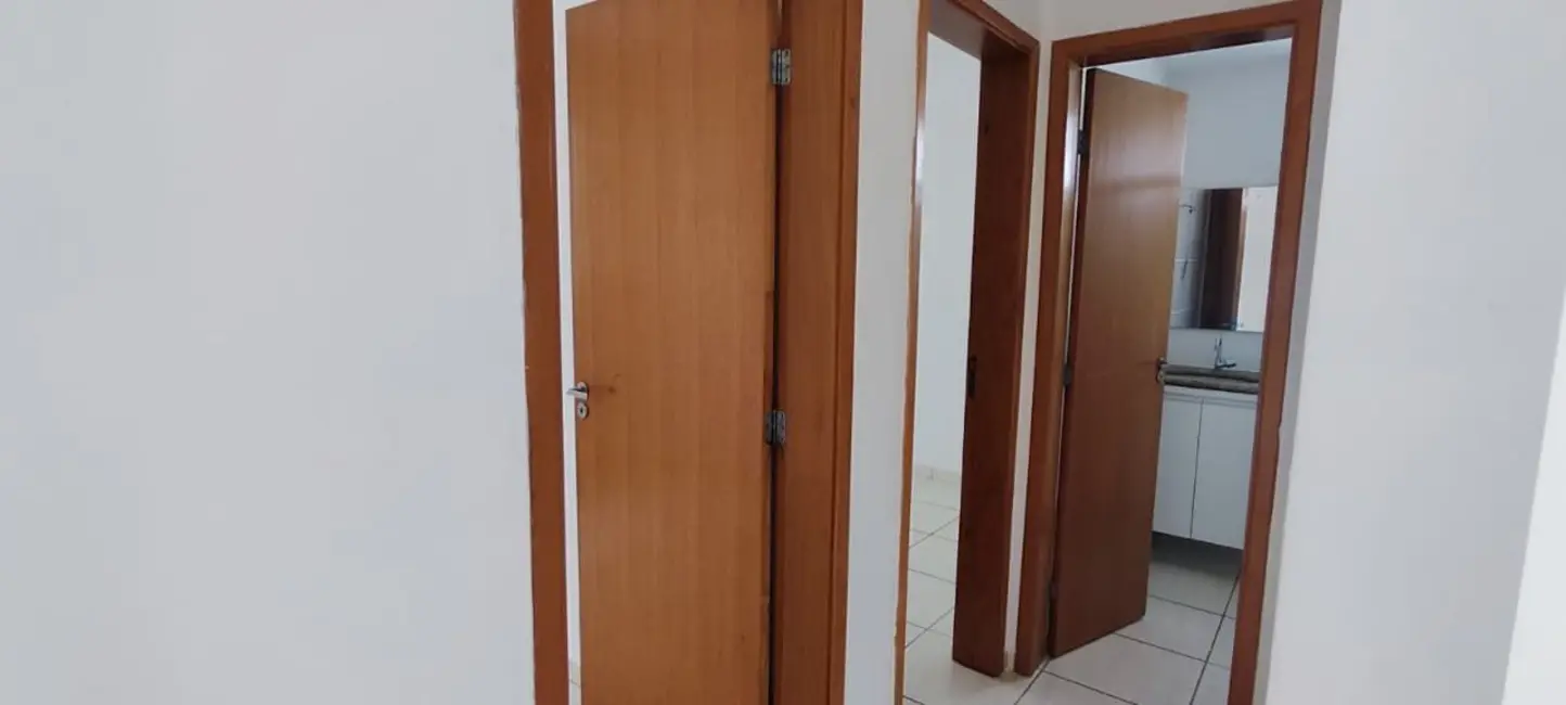 Apartamento com 2 quartos para alugar, 51m2 em Laranjeiras, Uberlandia - MG - imagem 5 Foto 5 de Apartamento com 2 quartos para alugar, 51m2 em Laranjeiras, Uberlandia - MG