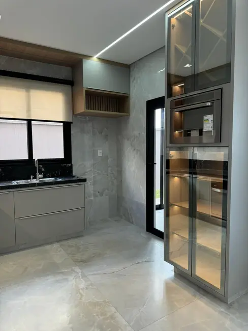 Casa com 4 quartos à venda, 363m2 em Granja Marileusa, Uberlandia - MG - imagem 9 Foto 9 de Casa com 4 quartos à venda, 363m2 em Granja Marileusa, Uberlandia - MG