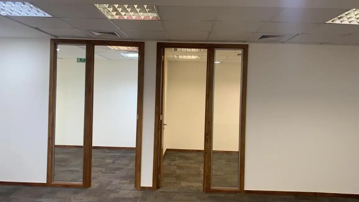 Foto 2 de Sala Comercial à venda e para alugar, 200m2 em Barra da Tijuca, Rio De Janeiro - RJ