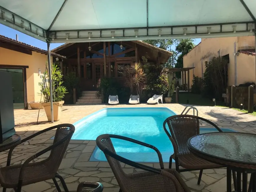 Foto 1 de Casa com 2 quartos à venda, 282m2 em Sao Pedro Da Aldeia - RJ