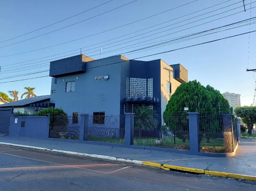 Casa com 4 quartos à venda, 440m2 em Sorriso - MT - imagem 9 Foto 9 de Casa com 4 quartos à venda, 440m2 em Sorriso - MT