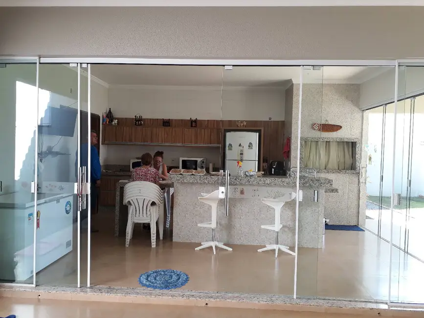 Casa com 3 quartos à venda, 1530m2 em Sorriso - MT - imagem 5 Foto 5 de Casa com 3 quartos à venda, 1530m2 em Sorriso - MT