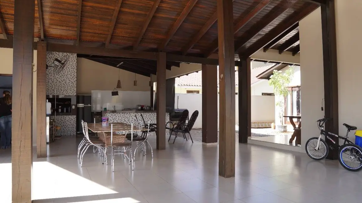 Casa com 2 quartos à venda, 800m2 em Sorriso - MT - imagem 7 Foto 7 de Casa com 2 quartos à venda, 800m2 em Sorriso - MT