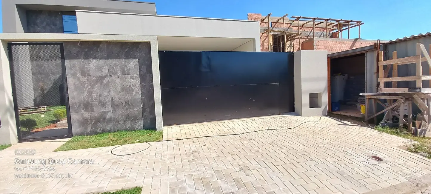 Foto 2 de Casa com 3 quartos à venda, 1325m2 em Sorriso - MT