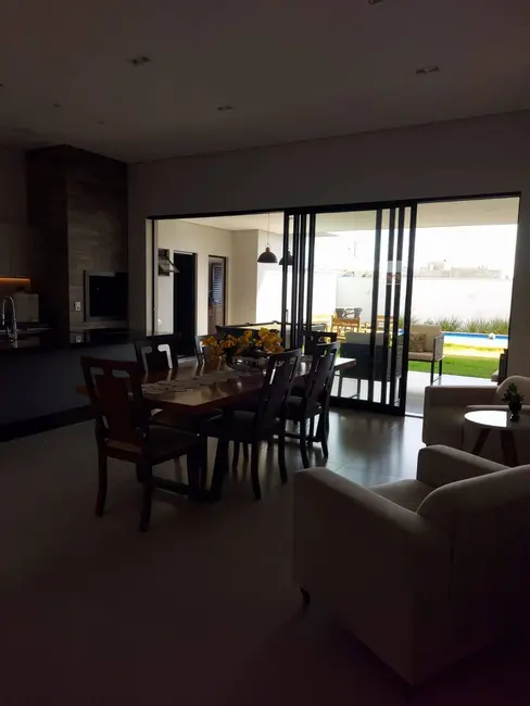 Casa com 2 quartos à venda, 450m2 em Sorriso - MT - imagem 4 Foto 4 de Casa com 2 quartos à venda, 450m2 em Sorriso - MT