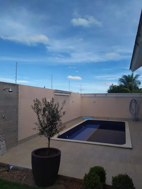 Casa com 3 quartos à venda, 408m2 em Sorriso - MT - imagem 9 Foto 9 de Casa com 3 quartos à venda, 408m2 em Sorriso - MT