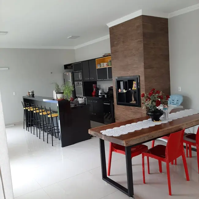 Casa com 3 quartos à venda, 1528m2 em Sorriso - MT - imagem 7 Foto 7 de Casa com 3 quartos à venda, 1528m2 em Sorriso - MT