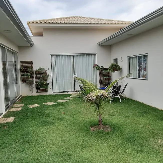 Casa com 3 quartos à venda, 1528m2 em Sorriso - MT - imagem 9 Foto 9 de Casa com 3 quartos à venda, 1528m2 em Sorriso - MT