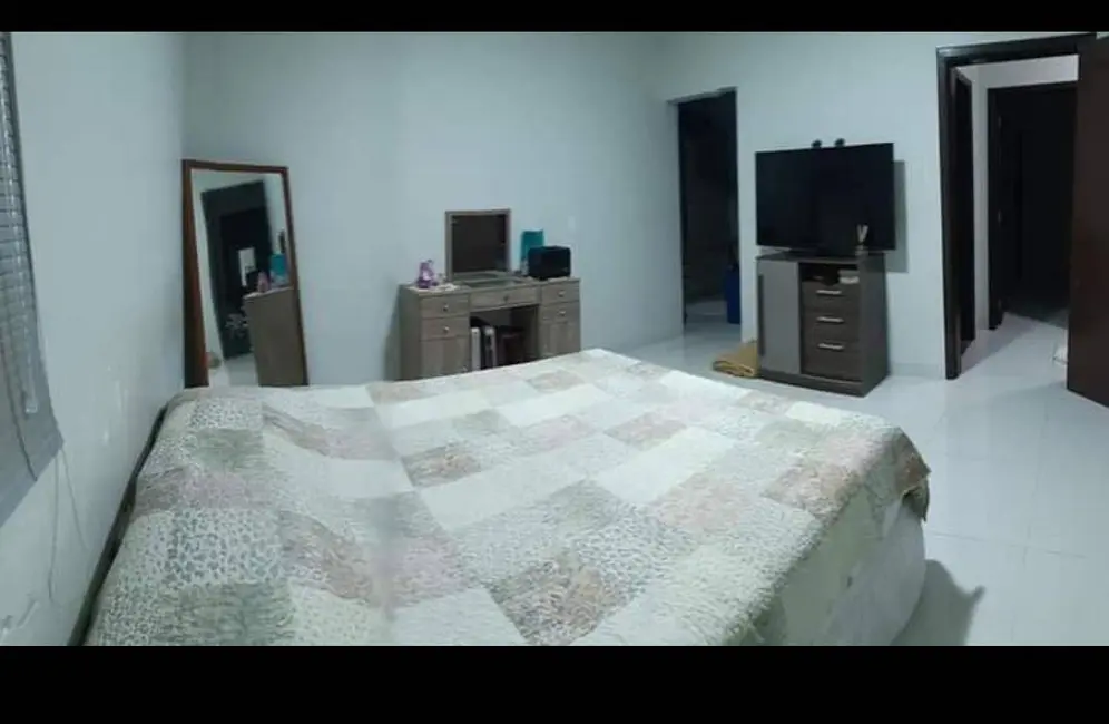 Casa com 4 quartos à venda e para alugar, 2020m2 em Sorriso - MT - imagem 6 Foto 6 de Casa com 4 quartos à venda e para alugar, 2020m2 em Sorriso - MT