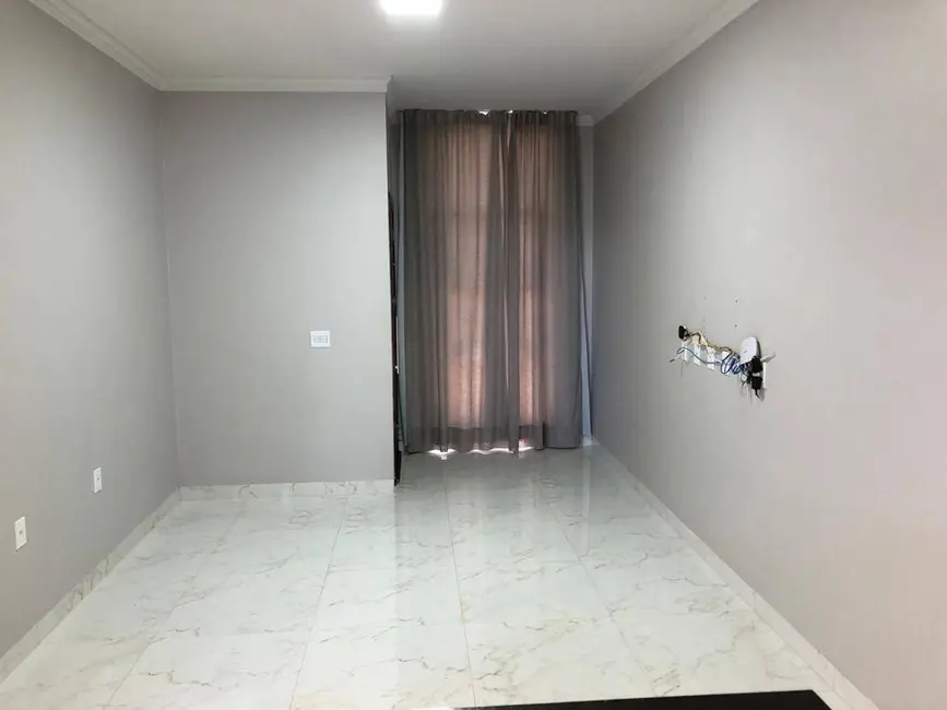 Foto 2 de Casa com 3 quartos à venda, 540m2 em Sorriso - MT