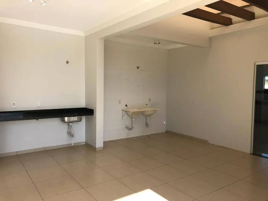 Casa com 2 quartos à venda em Sorriso - MT - imagem 3 Foto 3 de Casa com 2 quartos à venda em Sorriso - MT