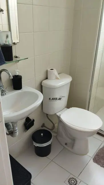 Foto 3 de Apartamento com 2 quartos para alugar, 50m2 em Vila Carmosina, São Paulo - SP