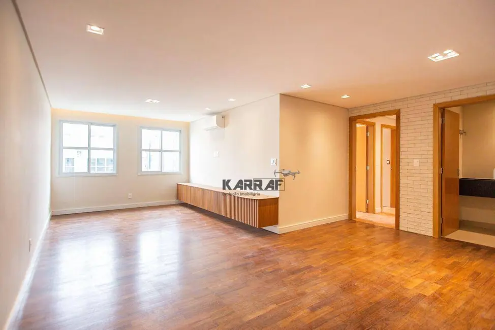 Foto 6 de Apartamento com 2 quartos para alugar, 127m2 em Consolação, São Paulo - SP