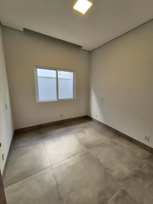 Foto 9 de Casa com 3 quartos à venda, 155m2 em Sinop - MT