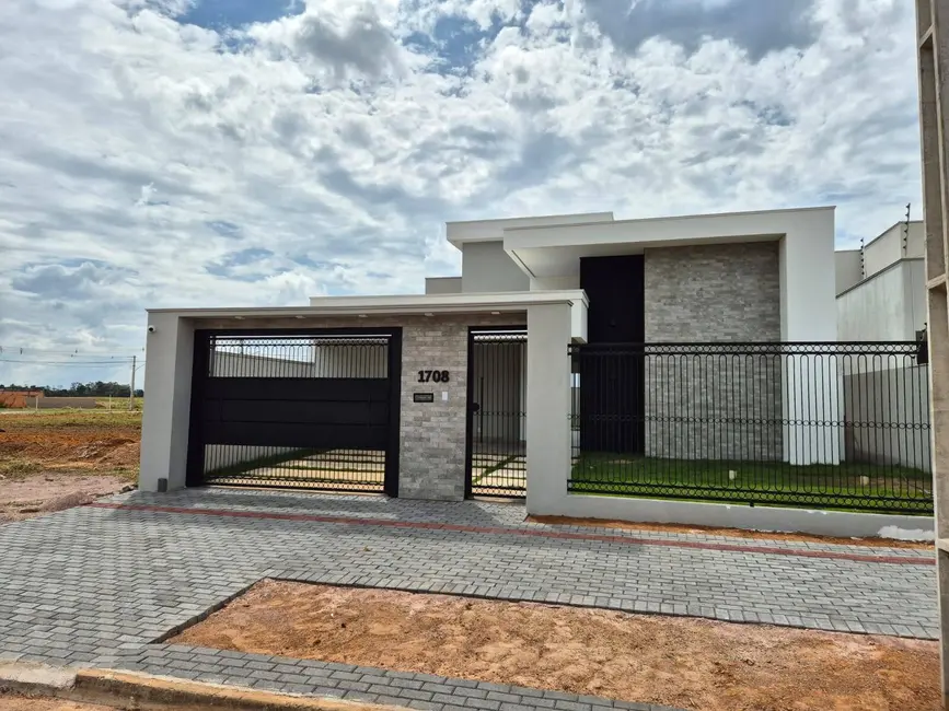 Foto 3 de Casa com 3 quartos à venda, 155m2 em Sinop - MT