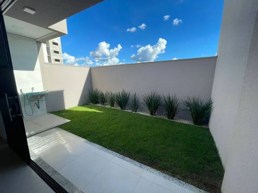 Foto 6 de Casa com 3 quartos à venda, 102m2 em Sinop - MT