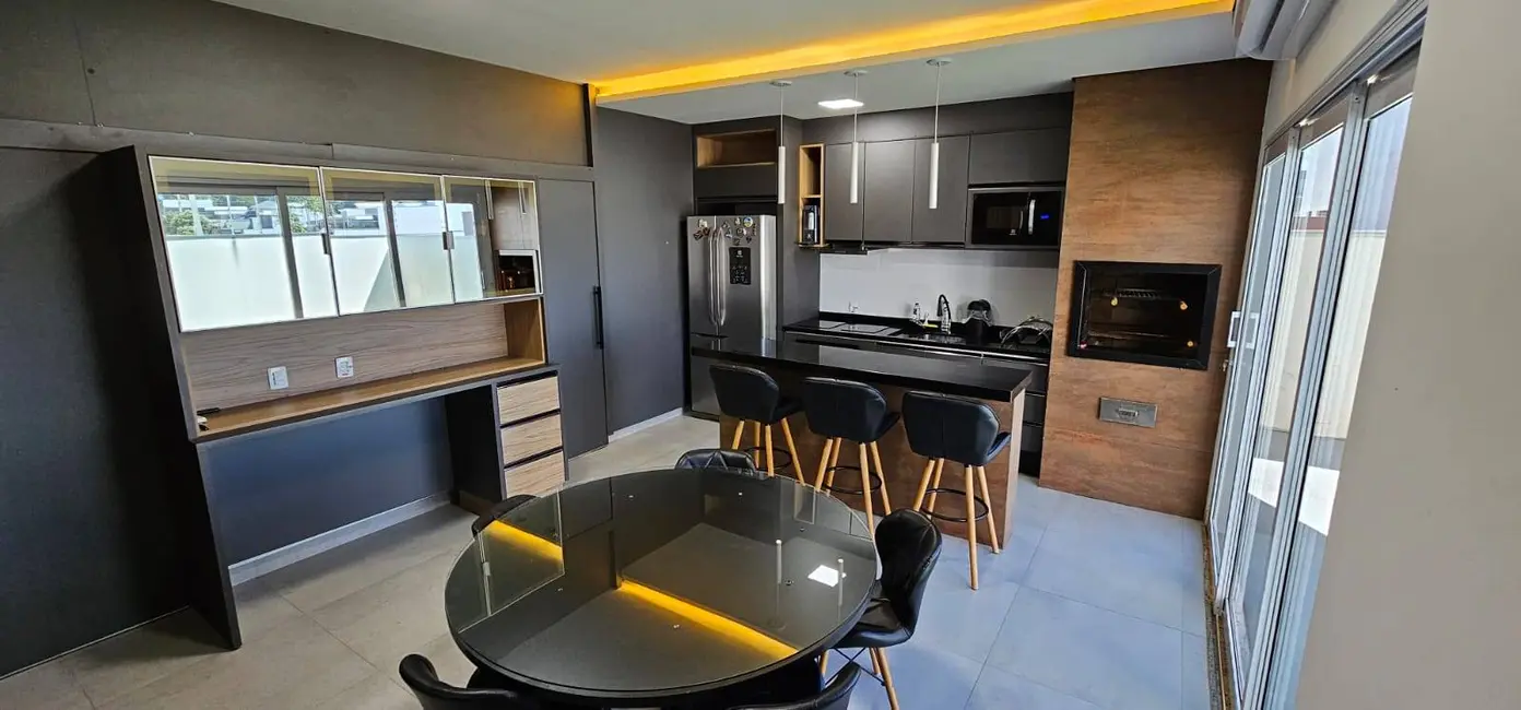 Foto 2 de Casa com 3 quartos à venda, 318m2 em Sinop - MT
