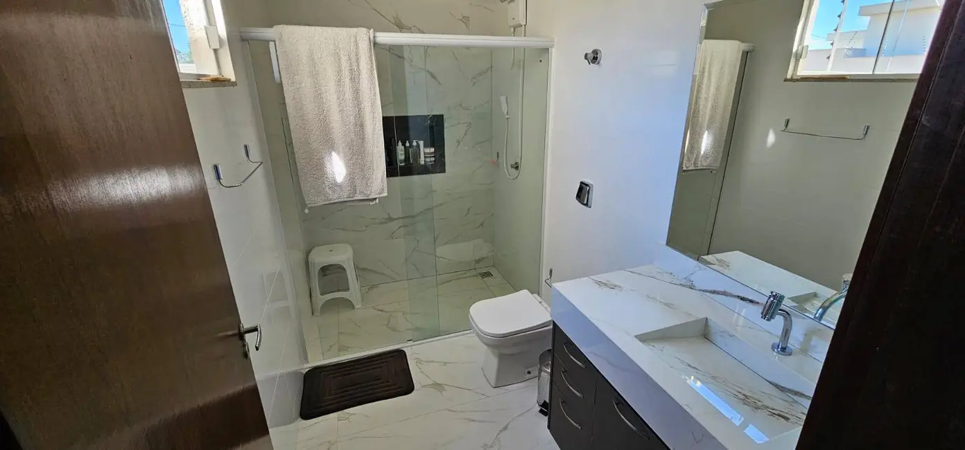 Casa com 3 quartos à venda, 318m2 em Sinop - MT - imagem 7 Foto 7 de Casa com 3 quartos à venda, 318m2 em Sinop - MT