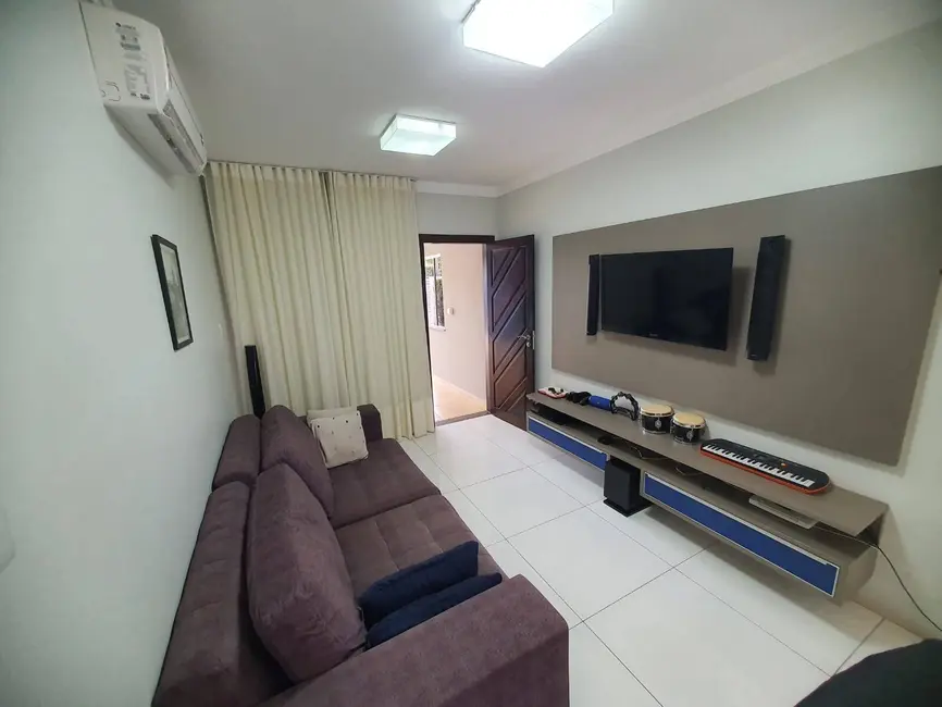 Casa com 3 quartos à venda, 171m2 em Jardim Paraíso, Sinop - MT - imagem 3 Foto 3 de Casa com 3 quartos à venda, 171m2 em Jardim Paraíso, Sinop - MT