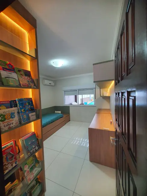 Casa com 3 quartos à venda, 171m2 em Jardim Paraíso, Sinop - MT - imagem 7 Foto 7 de Casa com 3 quartos à venda, 171m2 em Jardim Paraíso, Sinop - MT