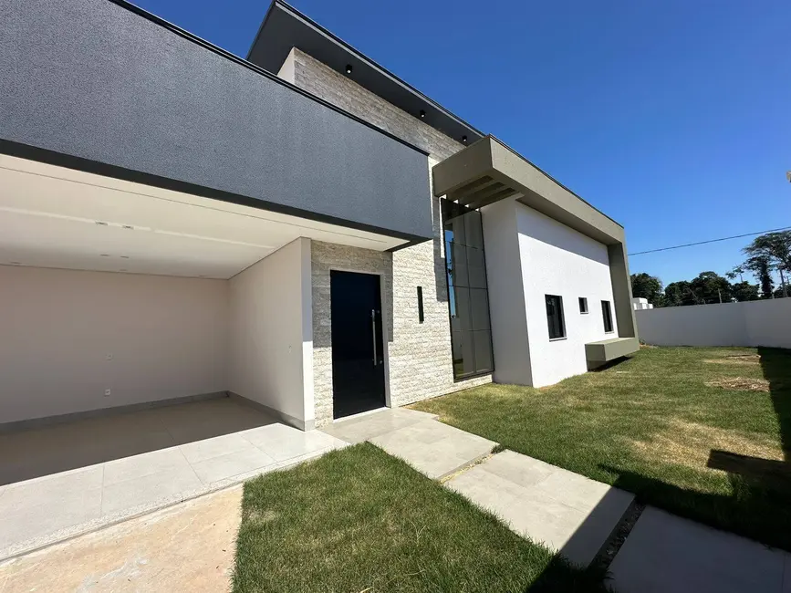 Casa com 3 quartos à venda, 240m2 em Residencial Florença, Sinop - MT - imagem 1 Foto 1 de Casa com 3 quartos à venda, 240m2 em Residencial Florença, Sinop - MT