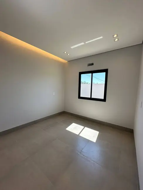 Casa com 3 quartos à venda, 240m2 em Residencial Florença, Sinop - MT - imagem 8 Foto 8 de Casa com 3 quartos à venda, 240m2 em Residencial Florença, Sinop - MT