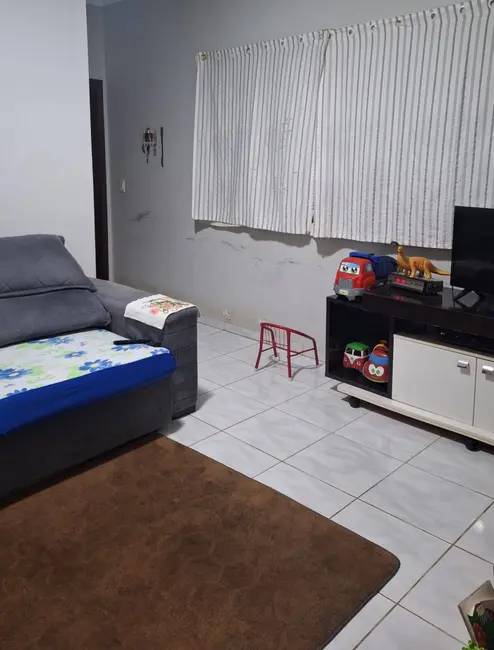 Foto 4 de Casa com 2 quartos à venda, 168m2 em Sinop - MT