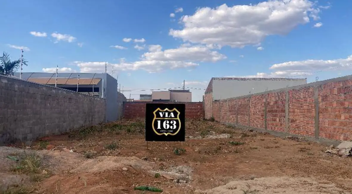 Terreno / Lote à venda, 300m2 em Sinop - MT - imagem 1 Foto 1 de Terreno / Lote à venda, 300m2 em Sinop - MT