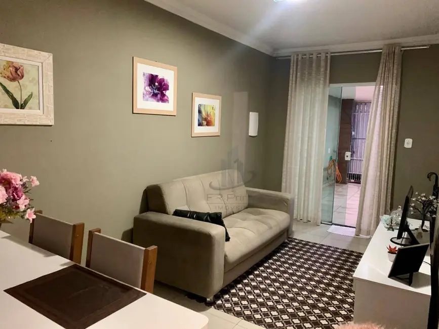 Foto 2 de Casa com 4 quartos à venda, 100m2 em Jardim Vila Rica - Tiradentes, Volta Redonda - RJ