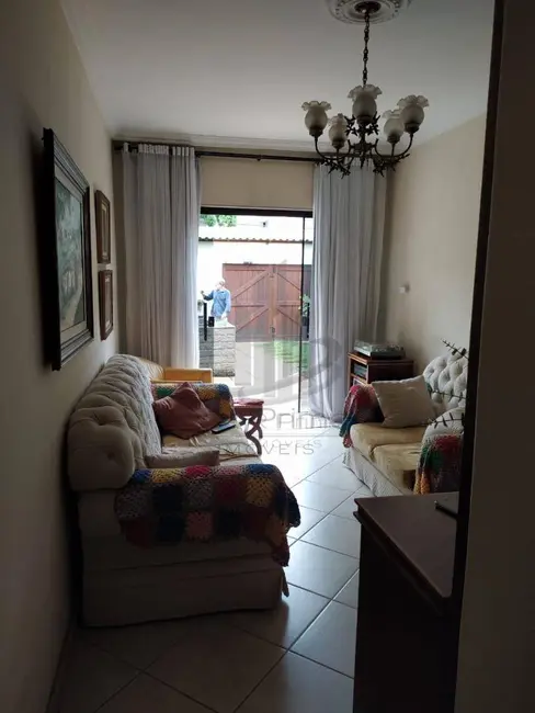 Casa com 2 quartos à venda, 150m2 em São Luís, Volta Redonda - RJ - imagem 8 Foto 8 de Casa com 2 quartos à venda, 150m2 em São Luís, Volta Redonda - RJ