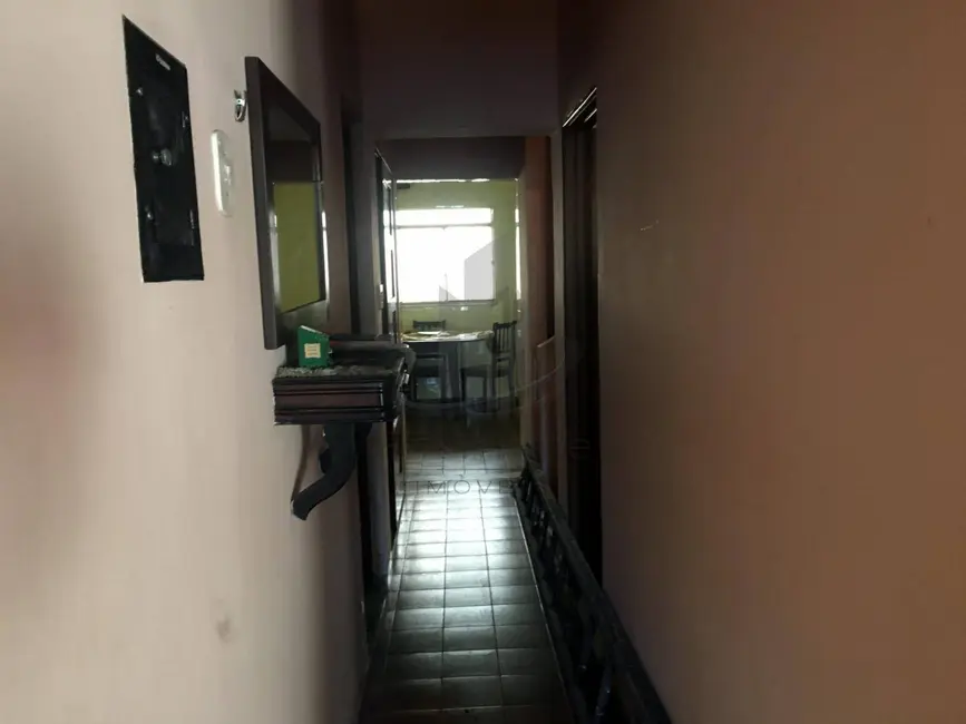 Casa com 3 quartos à venda, 200m2 em Vila Santa Cecília, Volta Redonda - RJ - imagem 8 Foto 8 de Casa com 3 quartos à venda, 200m2 em Vila Santa Cecília, Volta Redonda - RJ