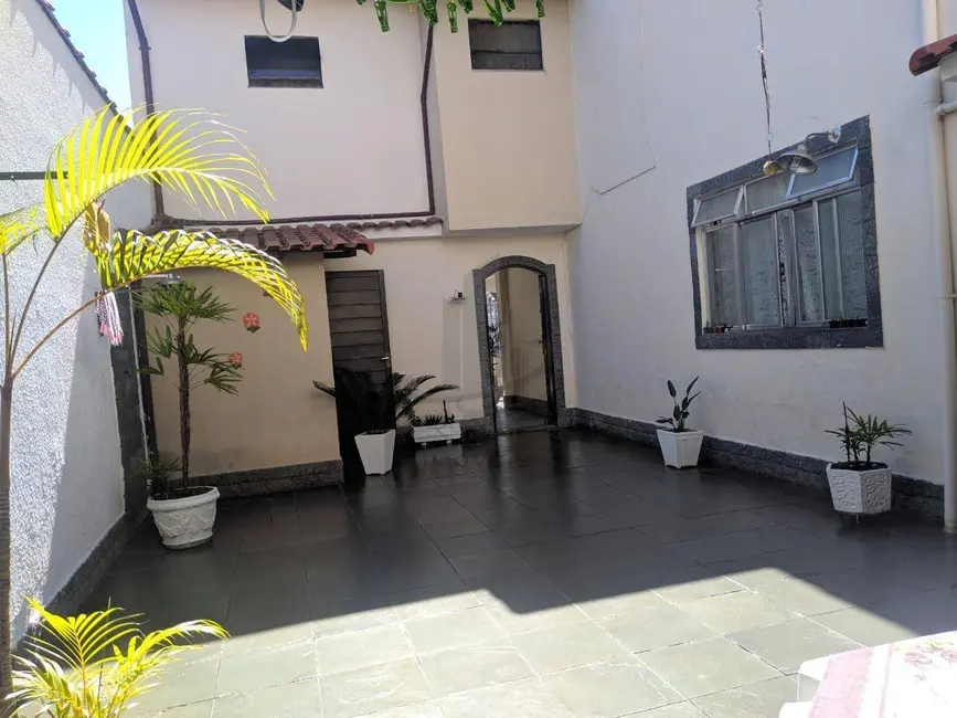 Foto 1 de Casa com 2 quartos à venda, 150m2 em Jardim Belvedere, Volta Redonda - RJ