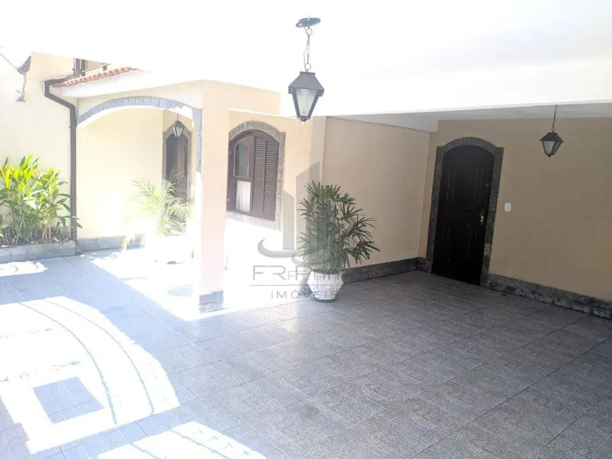 Foto 2 de Casa com 2 quartos à venda, 150m2 em Jardim Belvedere, Volta Redonda - RJ