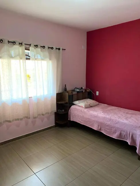 Casa com 5 quartos à venda, 150m2 em Minerlândia, Volta Redonda - RJ - imagem 5 Foto 5 de Casa com 5 quartos à venda, 150m2 em Minerlândia, Volta Redonda - RJ