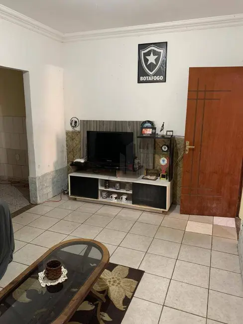 Foto 1 de Casa com 5 quartos à venda, 150m2 em Minerlândia, Volta Redonda - RJ
