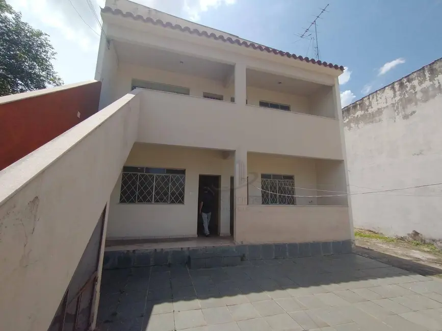 Foto 1 de Casa com 2 quartos à venda, 150m2 em Vila Mury, Volta Redonda - RJ