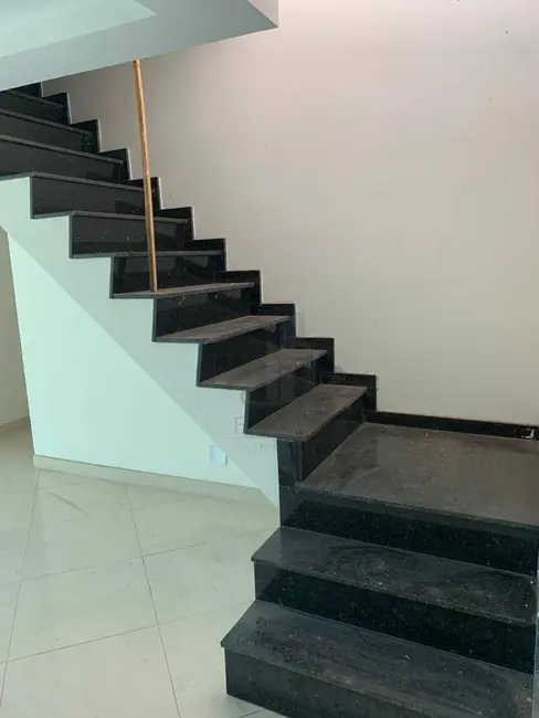 Foto 5 de Cobertura com 4 quartos à venda, 190m2 em Jardim Normandia, Volta Redonda - RJ