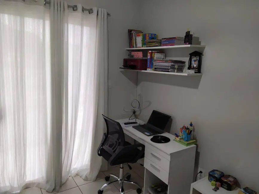 Casa com 3 quartos à venda, 120m2 em Jardim Belvedere, Volta Redonda - RJ - imagem 5 Foto 5 de Casa com 3 quartos à venda, 120m2 em Jardim Belvedere, Volta Redonda - RJ