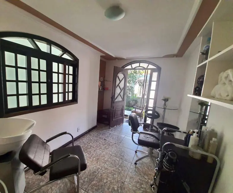 Foto 5 de Casa com 2 quartos à venda, 200m2 em Jardim Vila Rica - Tiradentes, Volta Redonda - RJ
