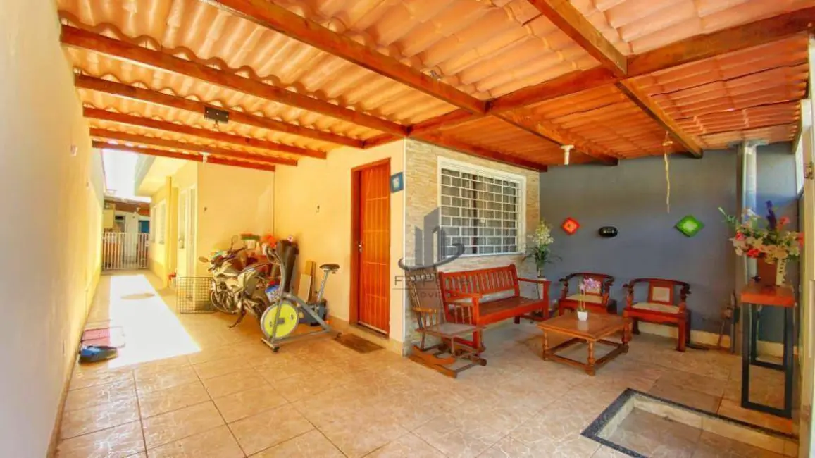 Casa com 2 quartos à venda, 150m2 em Pinheiral - RJ - imagem 2 Foto 2 de Casa com 2 quartos à venda, 150m2 em Pinheiral - RJ