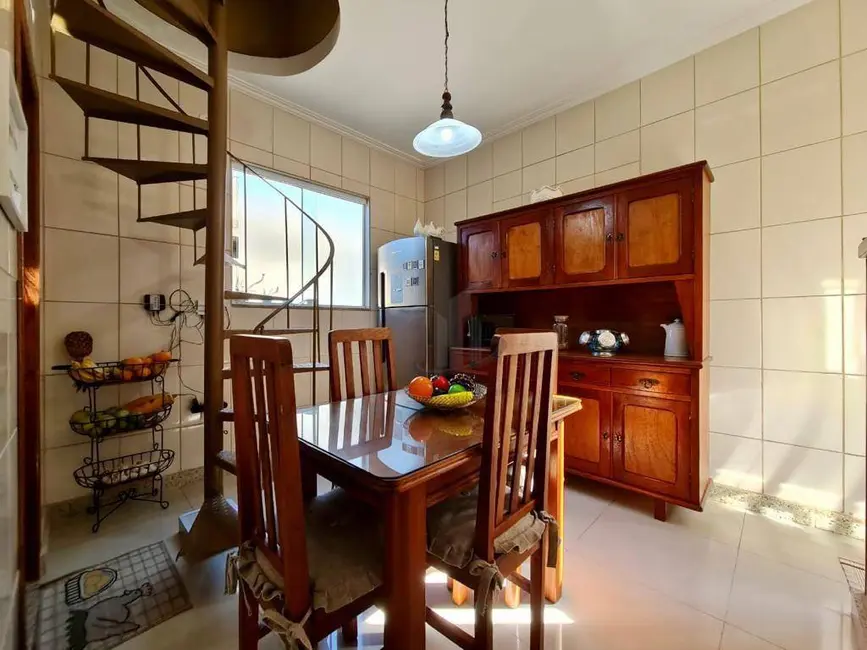 Foto 2 de Apartamento com 3 quartos à venda, 208m2 em São Sebastião, Barra Mansa - RJ