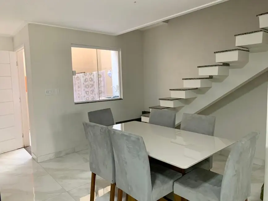 Casa com 3 quartos à venda, 115m2 em Jardim Belvedere, Volta Redonda - RJ - imagem 3 Foto 3 de Casa com 3 quartos à venda, 115m2 em Jardim Belvedere, Volta Redonda - RJ