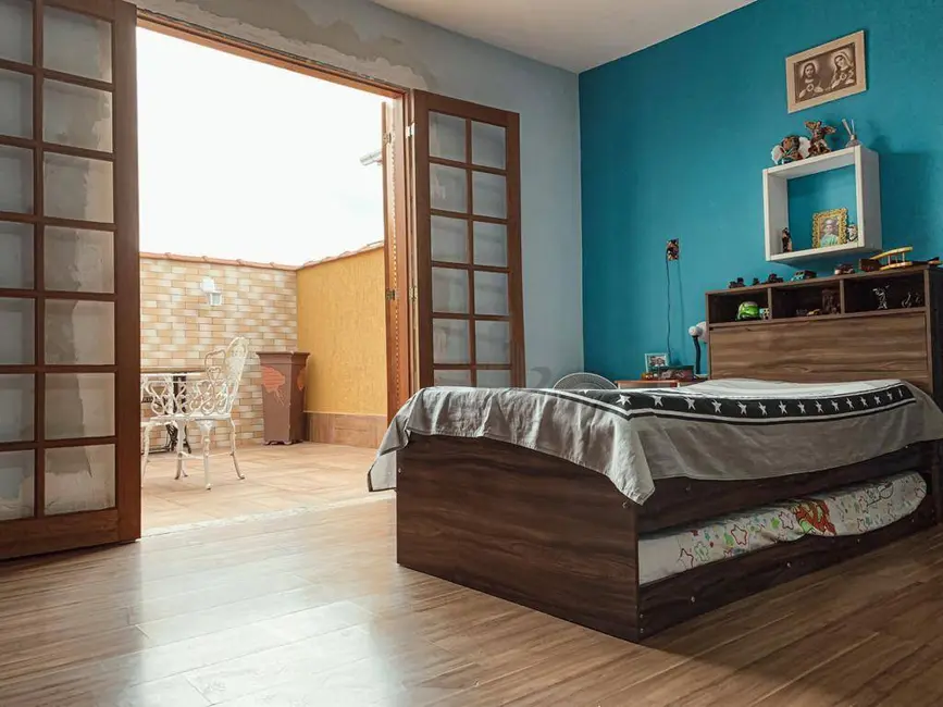 Casa de Condomínio com 4 quartos à venda, 222m2 em Jardim Belvedere, Volta Redonda - RJ - imagem 8 Foto 8 de Casa de Condomínio com 4 quartos à venda, 222m2 em Jardim Belvedere, Volta Redonda - RJ