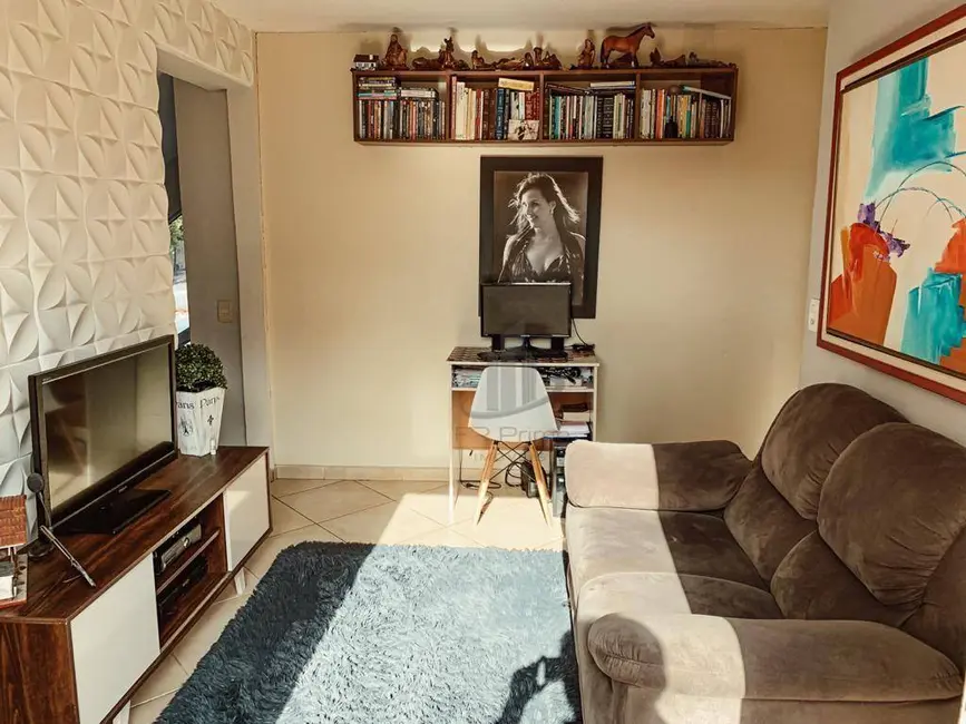 Casa de Condomínio com 4 quartos à venda, 222m2 em Jardim Belvedere, Volta Redonda - RJ - imagem 6 Foto 6 de Casa de Condomínio com 4 quartos à venda, 222m2 em Jardim Belvedere, Volta Redonda - RJ