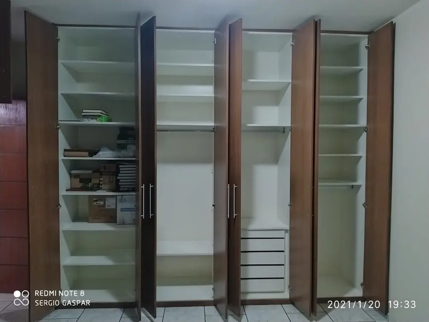 Casa com 3 quartos à venda, 202m2 em Aero Clube, Volta Redonda - RJ - imagem 5 Foto 5 de Casa com 3 quartos à venda, 202m2 em Aero Clube, Volta Redonda - RJ