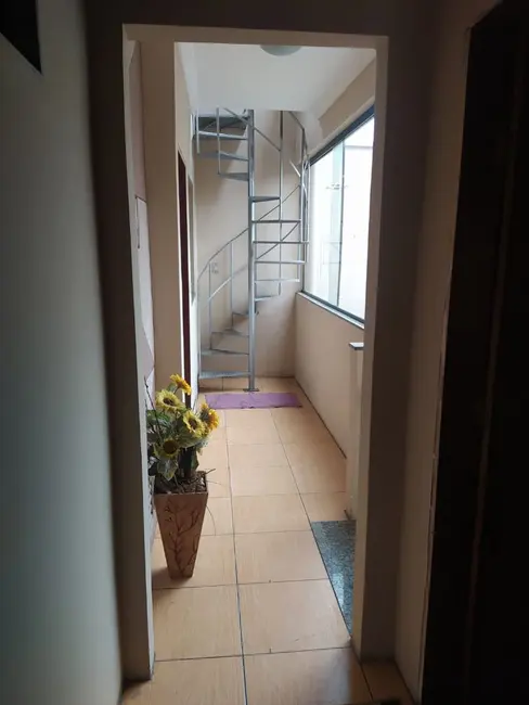 Foto 4 de Casa com 3 quartos à venda, 567m2 em São Geraldo, Volta Redonda - RJ