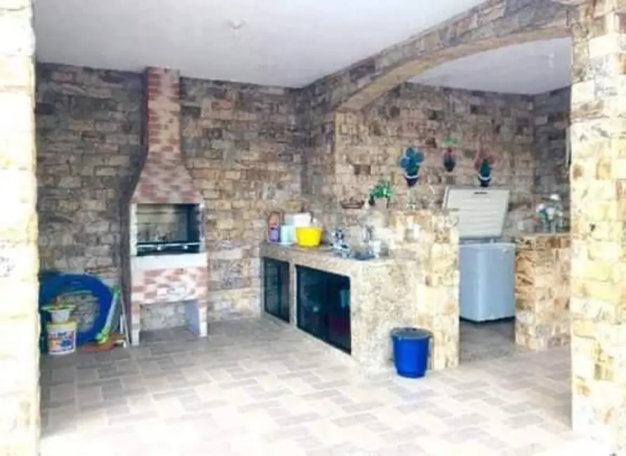 Foto 2 de Casa com 4 quartos à venda, 482m2 em Pinheiral - RJ